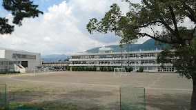 中学校　松田町立松田中学校（中学校）まで140m