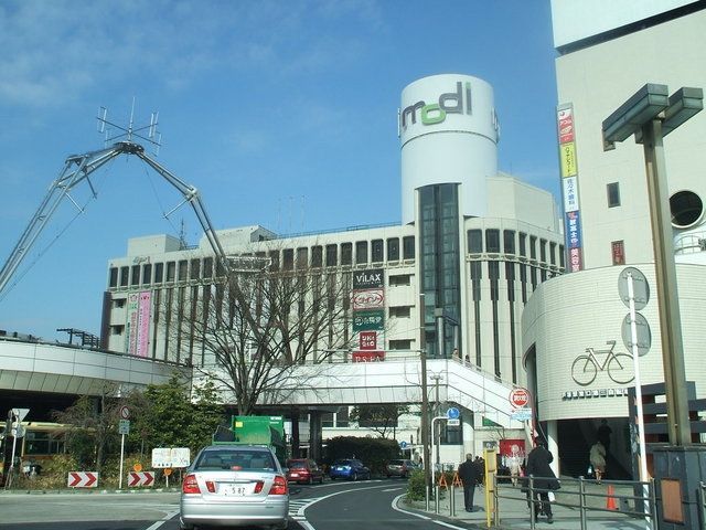 ショッピングセンター　駅前ショッピングセンター（ショッピングセンター）まで800m