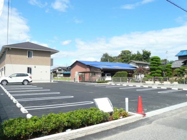 駐車場　駐車場