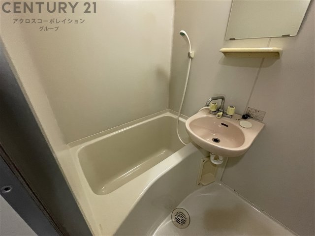 バス・シャワールーム　落ち着く空間のバスルーム♪