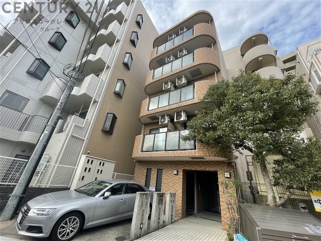 建物外観　オートロック完備で安心のセキュリティ♪