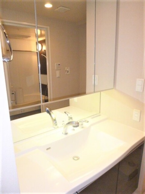 洗面設備　別部屋参考画像