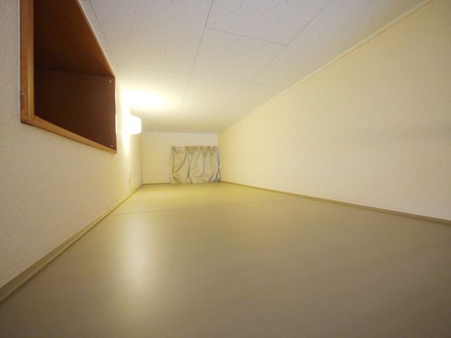 その他部屋・スペース　★広々３帖のロフト★