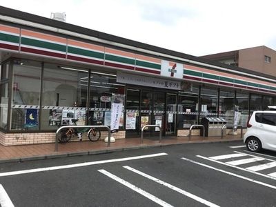 コンビニ　セブンイレブン青梅今寺4丁目店（コンビニ）まで650m