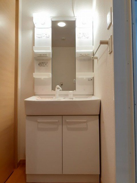 洗面設備　もちろん室内洗濯機置場です！