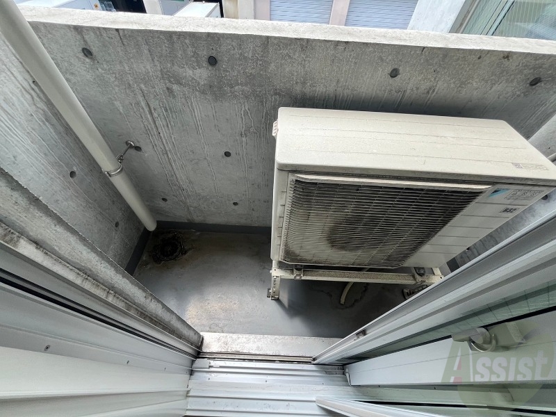 バルコニー　バルコニーが付いていますので一息ついてみてはいかがですか。