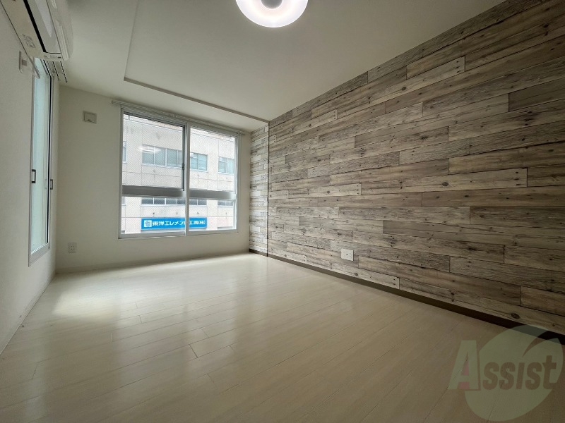 居室・リビング　広くてキレイなお部屋が広がっていて、充実した生活が送れそう。