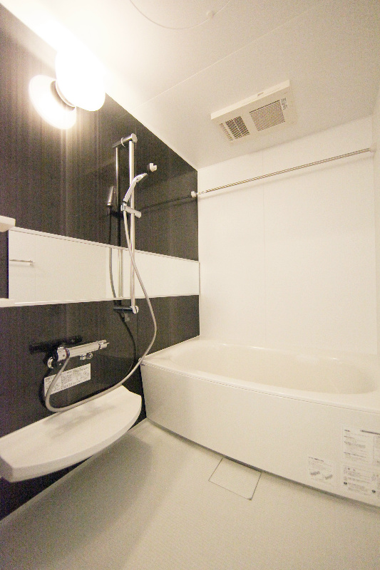 バス・シャワールーム　バスルーム
