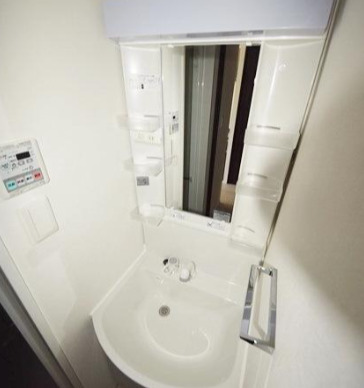 洗面設備　【女性のお一人暮らしでも安心のセキュリティ♪】