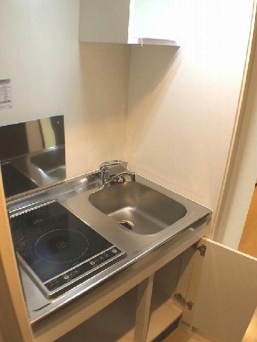 キッチン　設備・仕様は号室により異なる為、現況を優先致します。