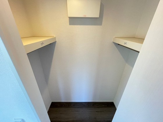 収納　※別部屋の写真です