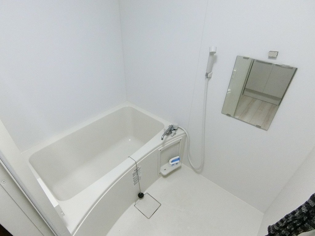 バス・シャワールーム　追焚き機能付きバスルーム