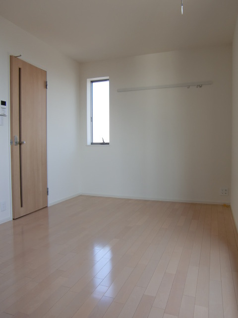 その他部屋・スペース　★角部屋２面採光の居室★