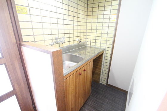 キッチン　※別号室の写真です