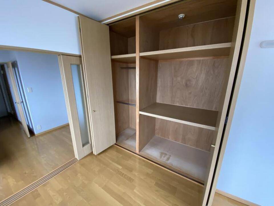 収納　クローゼット