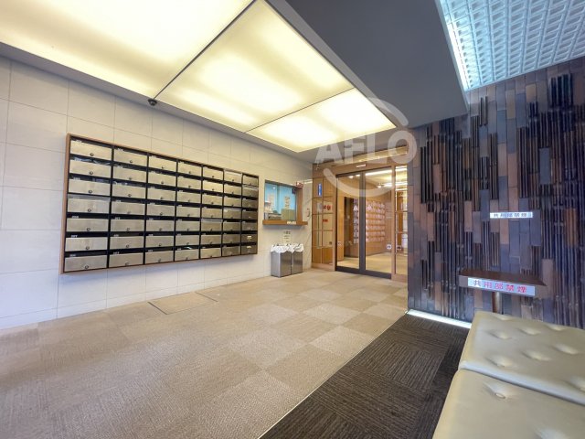 エントランス　スターレジンデンス南堀江　エントランス