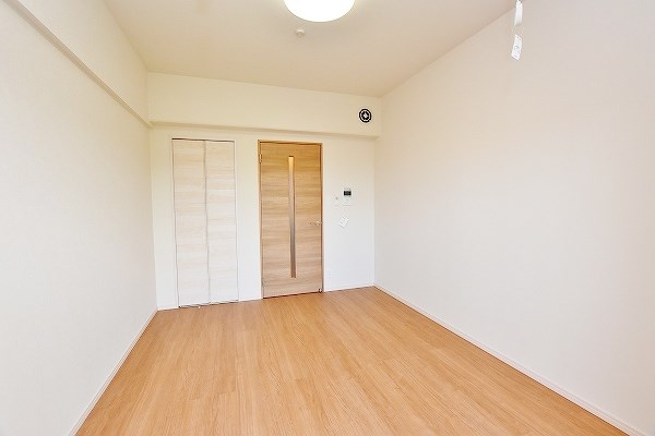 居室・リビング　★洋室7帖★