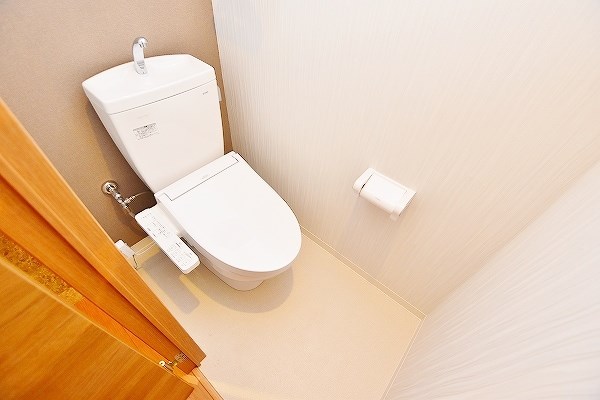 トイレ　★温水洗浄便座トイレ★
