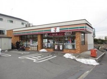 コンビニ　セブン‐イレブン/横浜美しが丘西1丁目店（コンビニ）まで1260m