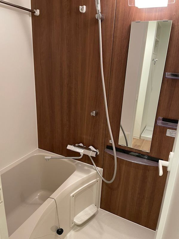 バス・シャワールーム　バス