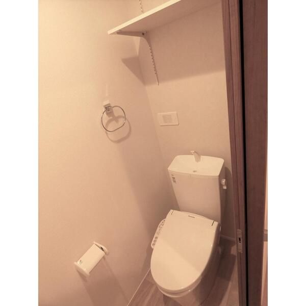 トイレ　（別タイプ参考写真）ハイネセン巣鴨　豊島区巣鴨1