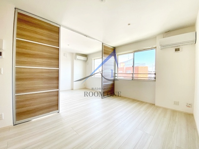 居室・リビング　洋室のお部屋です。