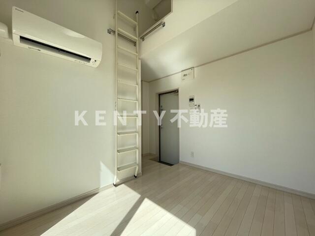 その他部屋・スペース　使い勝手のいい寝室です