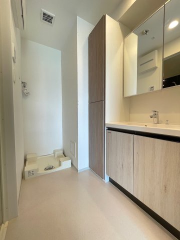 洗面設備　使いやすい洗面所です