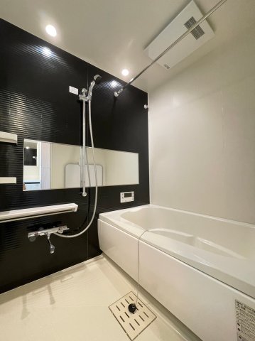 バス・シャワールーム　ゆったり過ごせるお風呂です