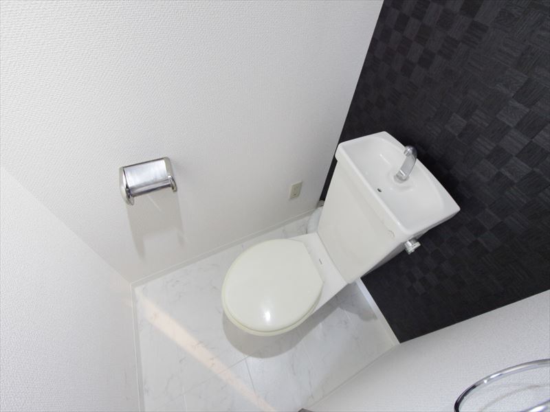 トイレ　温水洗浄便座取付け可