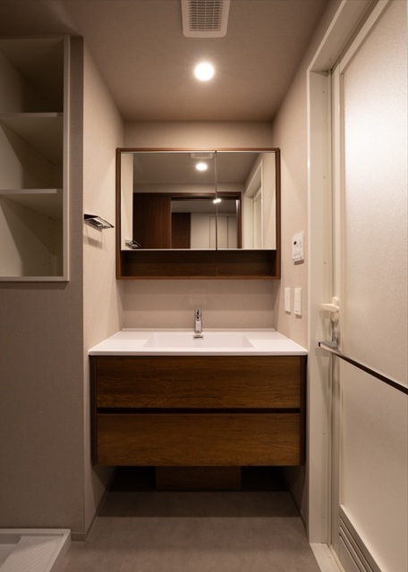 洗面設備　※写真は同タイプ住戸です。