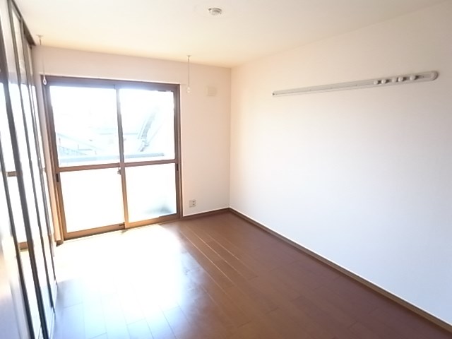 その他部屋・スペース　使い勝手のいい寝室です