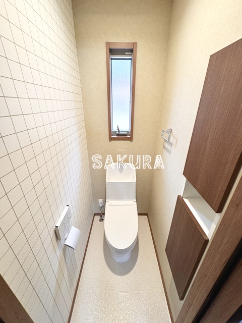 トイレ　落ち着いた色調のトイレです♪