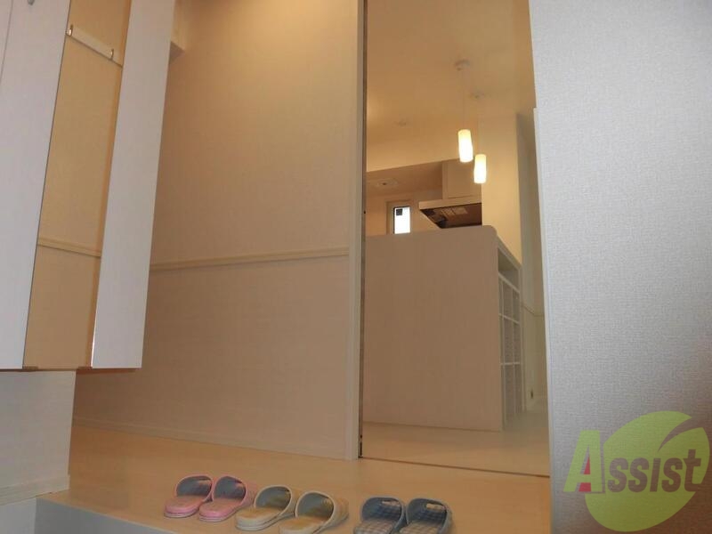 玄関　収納付き玄関です