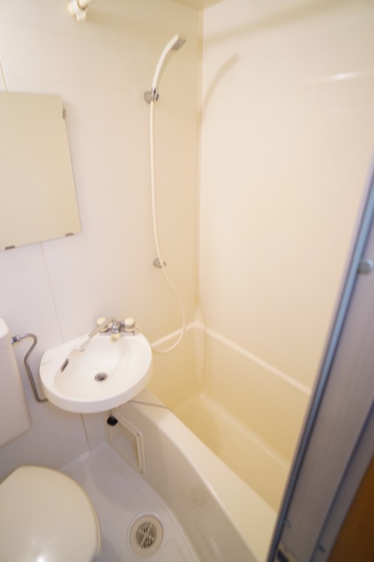 バス・シャワールーム　浴室　※雑貨はサンプルです。写真は別室です。