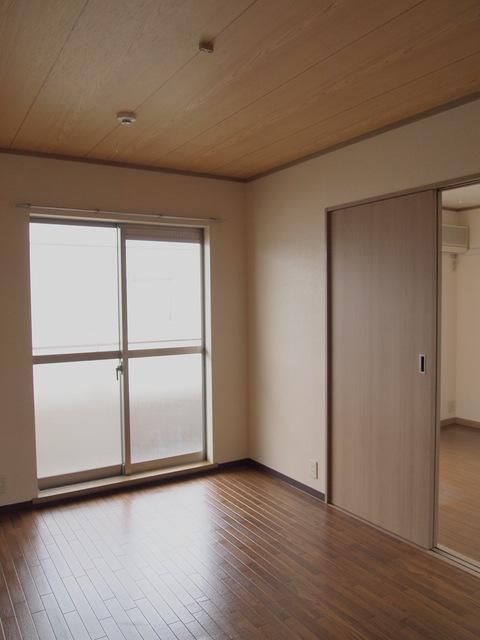 居室・リビング　同物件別部屋参考