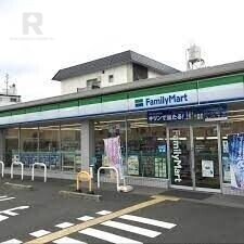 コンビニ　ファミリーマート楠葉中町店（コンビニ）まで295m