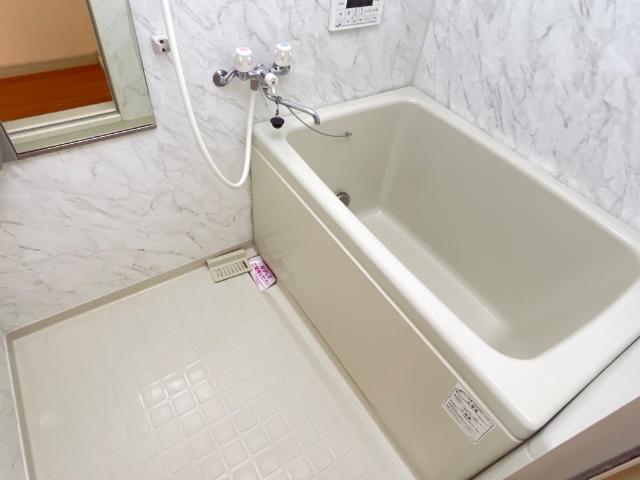 バス・シャワールーム　バス