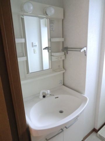 洗面設備　嬉しい独立洗面台