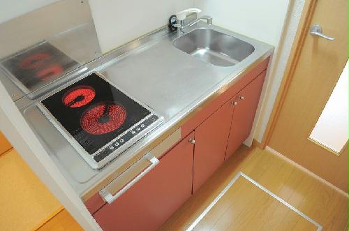 キッチン　広いキッチンで調理がしやすい！