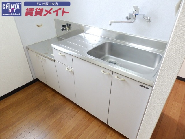 キッチン　同物件別室画像