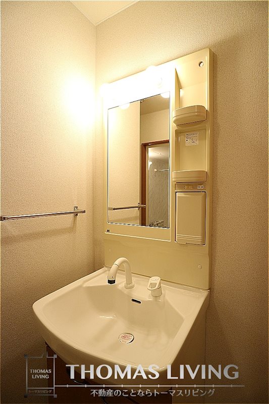 洗面設備　写真は同型別物件・現況優先