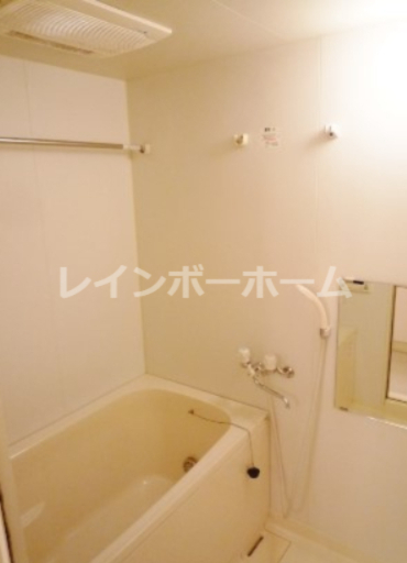 バス・シャワールーム　ゆったり過ごせるお風呂です