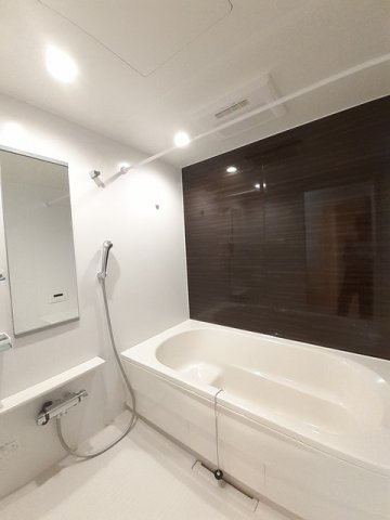 バス・シャワールーム　お風呂で日々の疲れを落としましょう