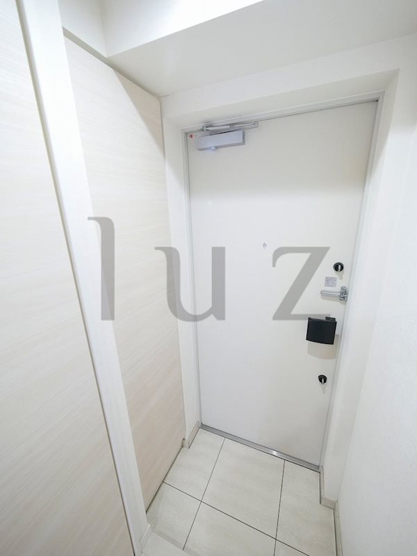 玄関　スッキリとした玄関スペース！