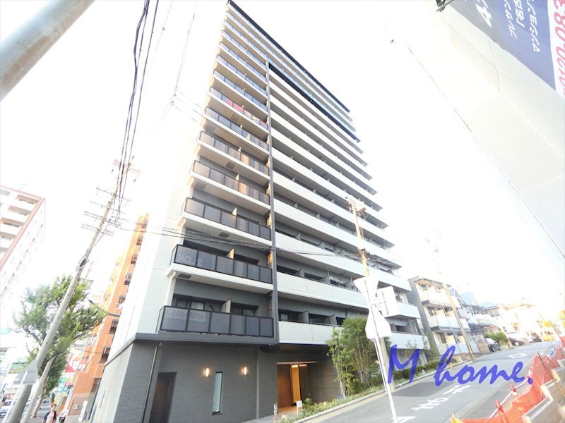 建物外観　外観　オートロック　宅配ＢＯＸ　防犯カメラ　外壁タイル張り