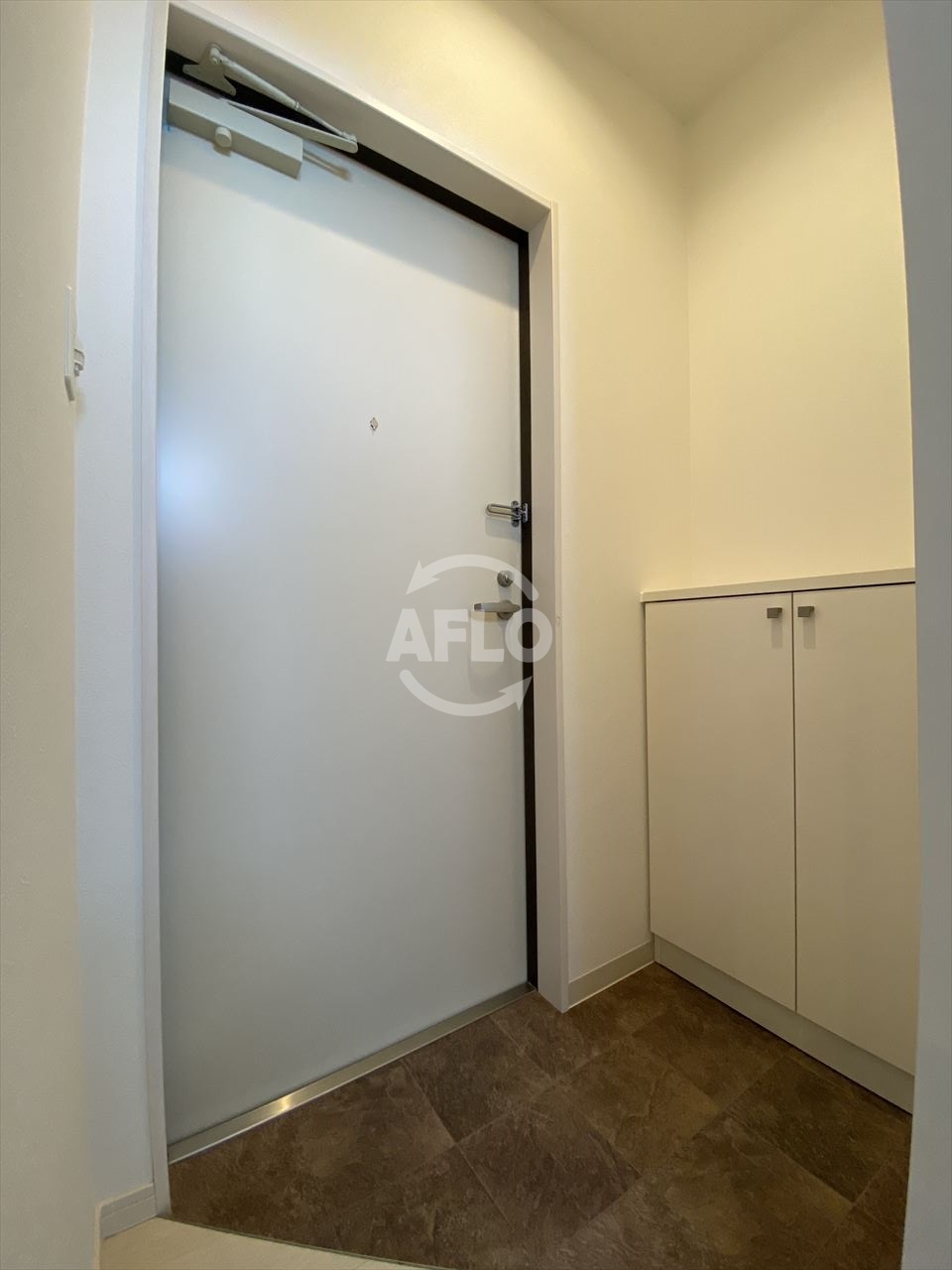 玄関　NEO CION　玄関