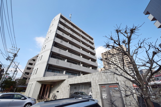 建物外観　～オートロック付きマンション～