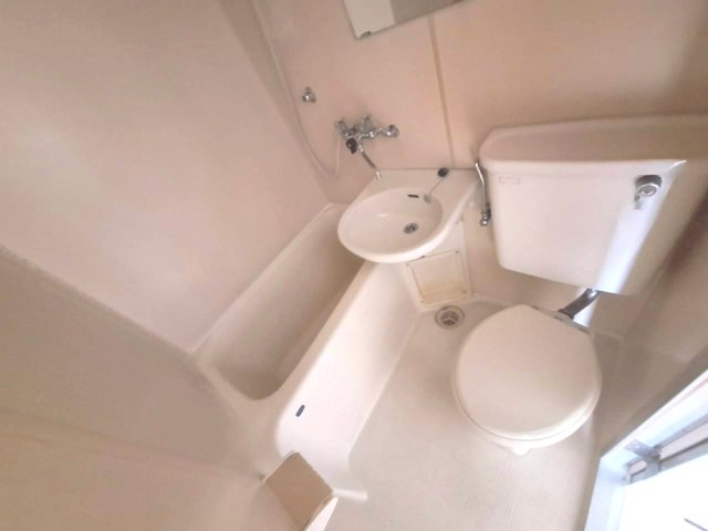 バス・シャワールーム　別部屋参考写真