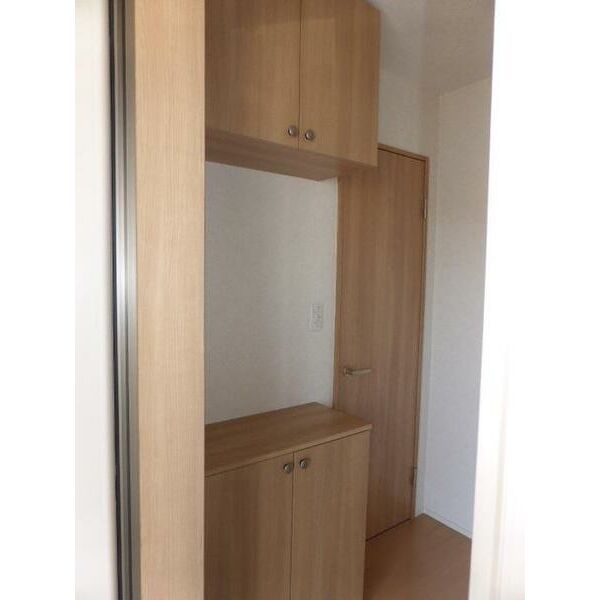 玄関　同物件別部屋のお写真です※現況優先